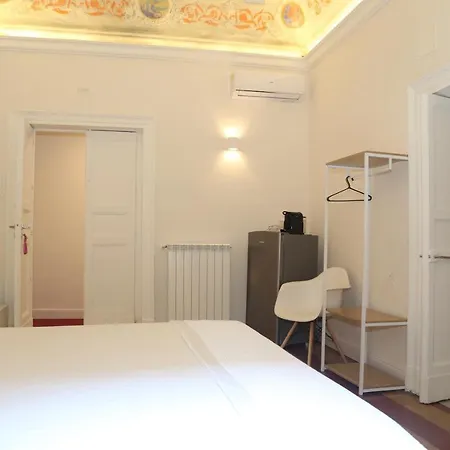 Palazzo Del Verga לינה וארוחת בוקר 2*