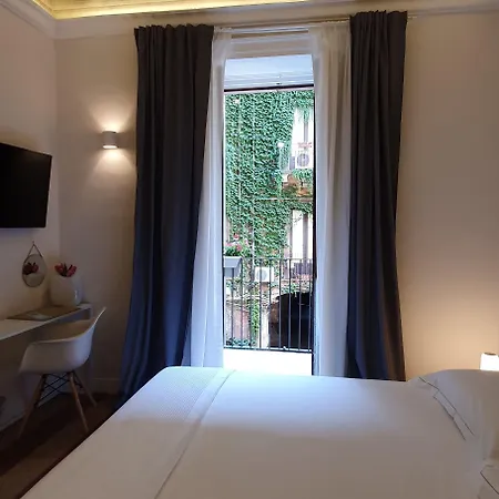 Palazzo Del Verga 4*
