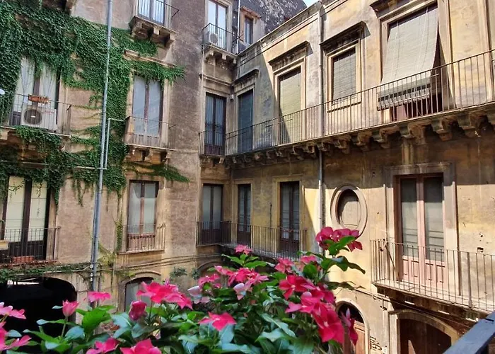 Palazzo Del Verga Panzió Catania