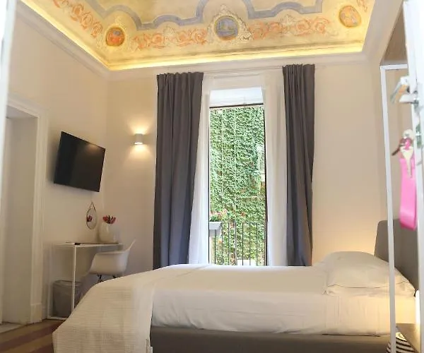 Palazzo Del Verga 4*